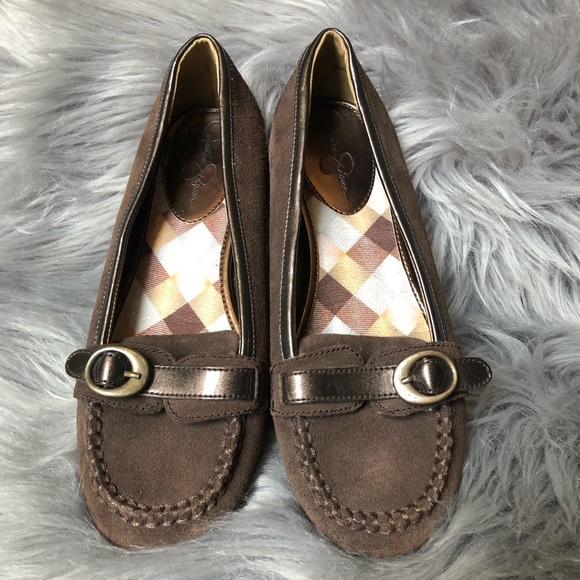 Jessica Simpson Kids Suede Loafer w Buckle in Brown & Bronze. Size 5 - Picture 2 of 6